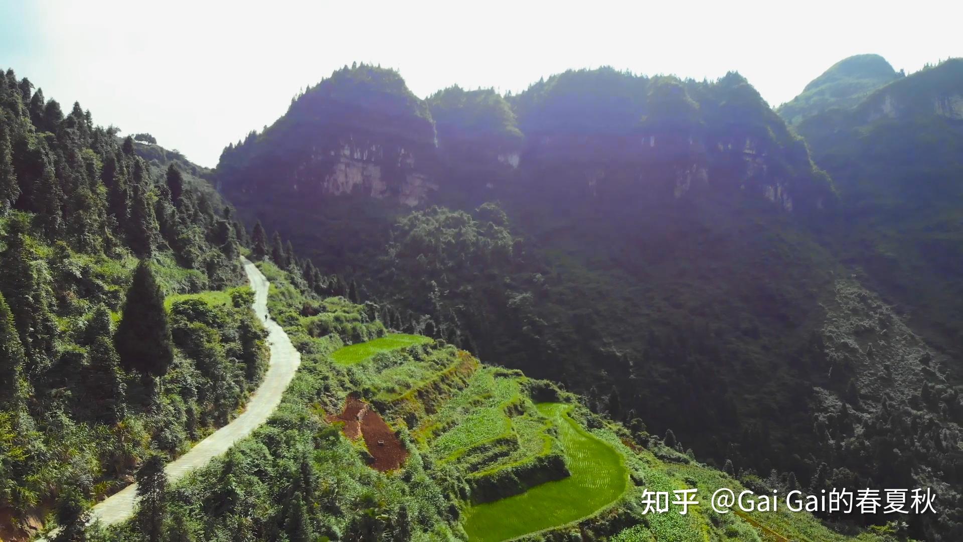 老人创口拆线的那天下午,我们出发去她位于保靖县阳朝乡米溪沟村的家