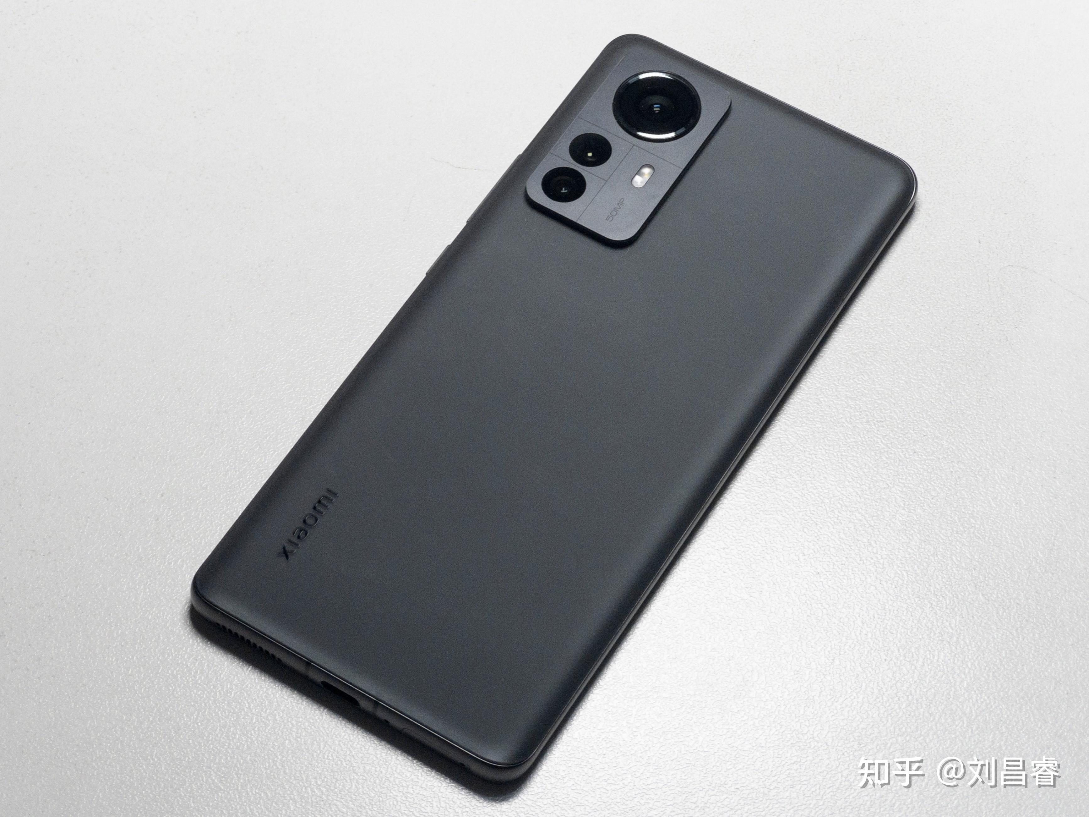 小米 12 pro 全网首发真机图赏!