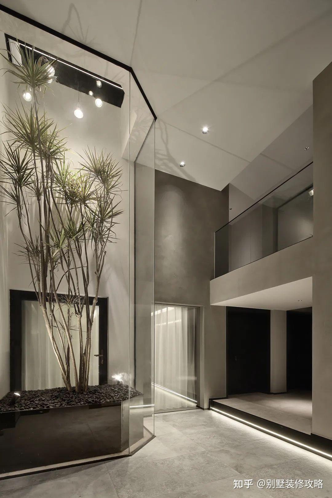 实景案例 | 550㎡现代简约别墅,地下室挑空设计,将景观入室