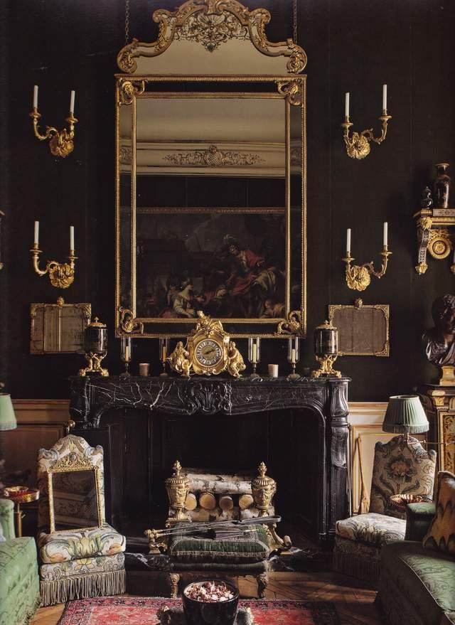 到了18-19世纪,受英国的影响,欧洲国家贵族的房间里,都有了壁炉的身影