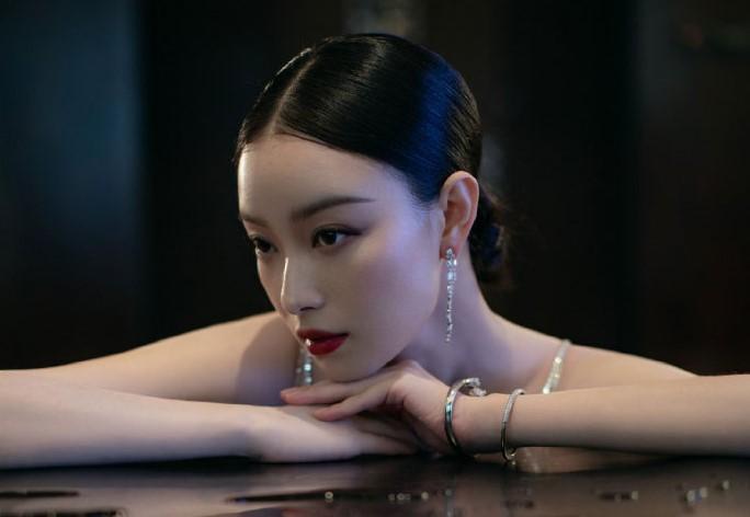 这女人绝了倪妮身上一骑绝尘的高级感是怎么修炼出来的