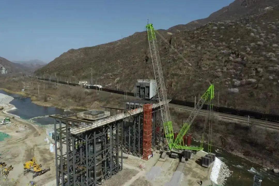 关键节点!国道109安家庄特大桥上跨丰沙铁路桥吊装主墩盖梁 - 知乎