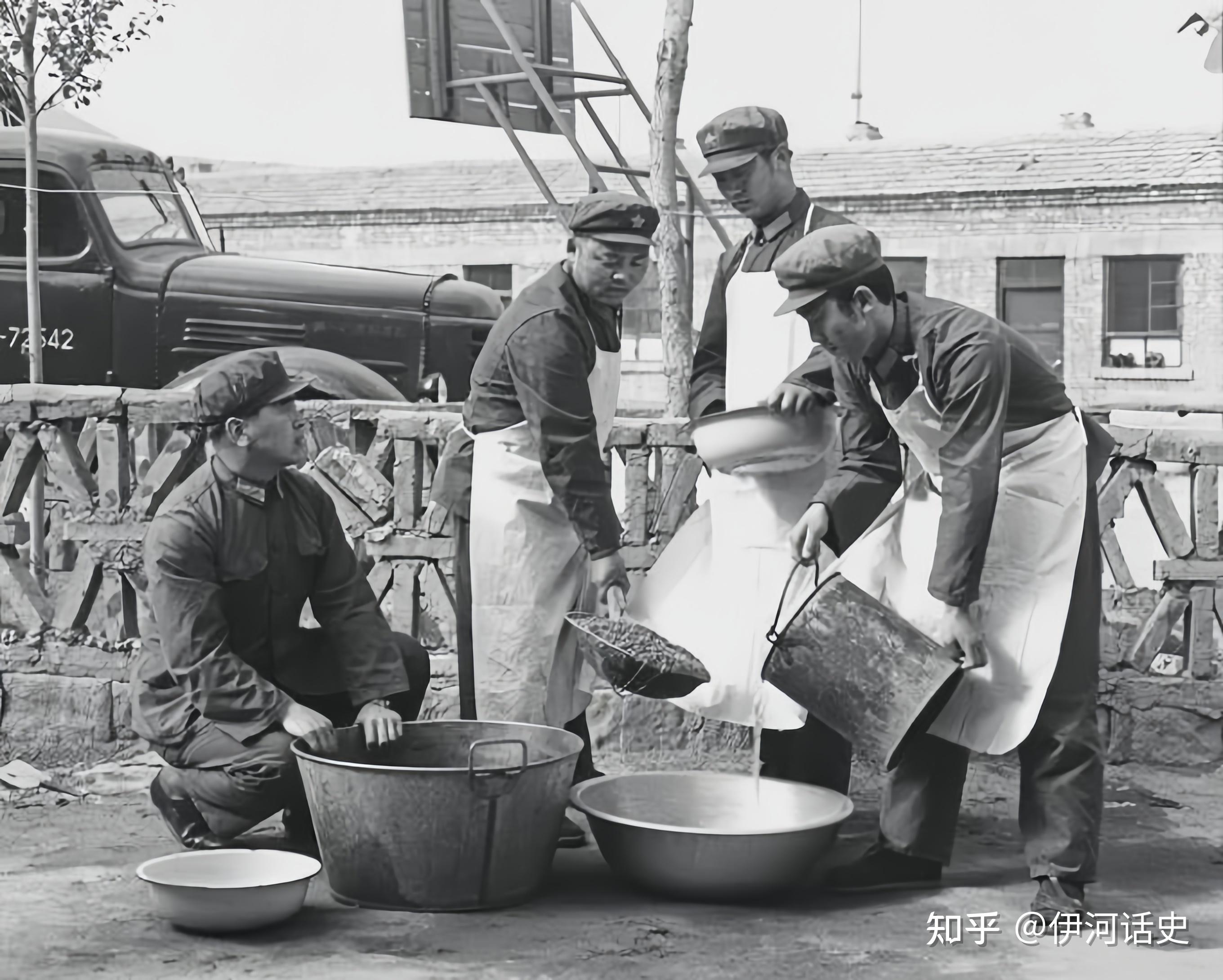 我73年入伍,爱打乒乓球多次为连队赢得荣誉,被任命为炊事班班长