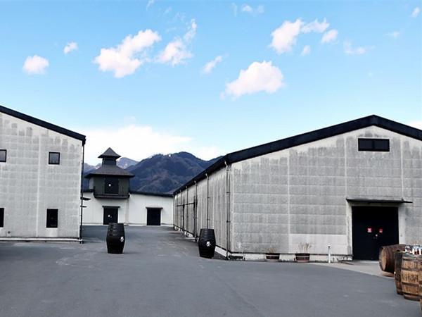 只知道山崎白州蒸馏厂怪不得你买不起日本威士忌现在了解秩父蒸馏厂还