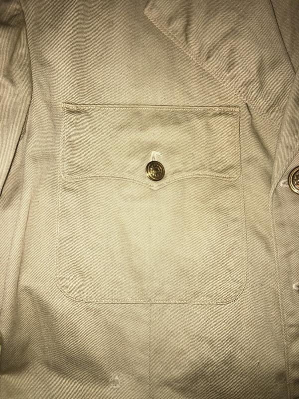 这件是最近收集到的,民国四十七年制作,卡其布制军官常礼服.