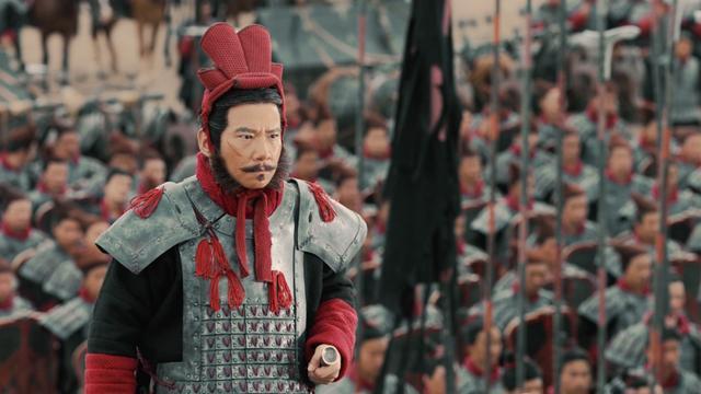 双尾鹖冠,鱼鳞铠甲,彩色花结:如何正确欣赏一尊将军俑? - 知乎