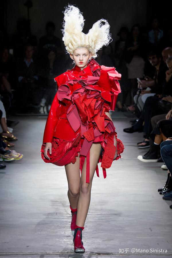 Comme des Garcons 2015 SS Roses and Blood - 知乎