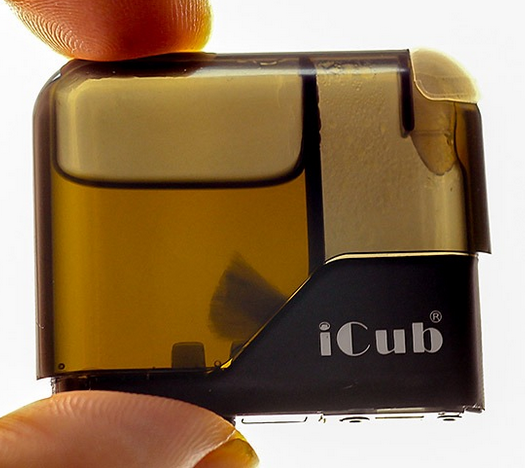 你怎么看富士康的代工生产的电子烟icub