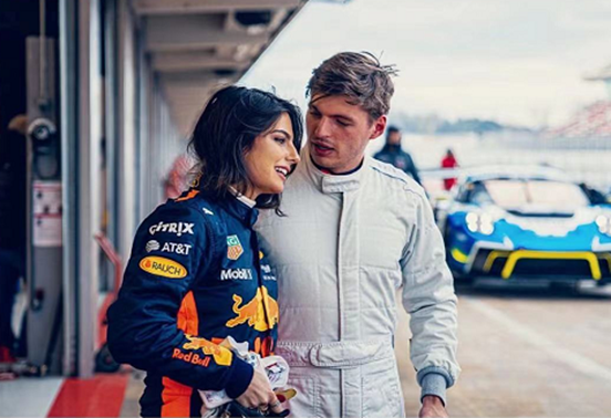 进了黑名单……科维亚特和前女友凯莉·皮奎特只要喜欢的东西都会贴上