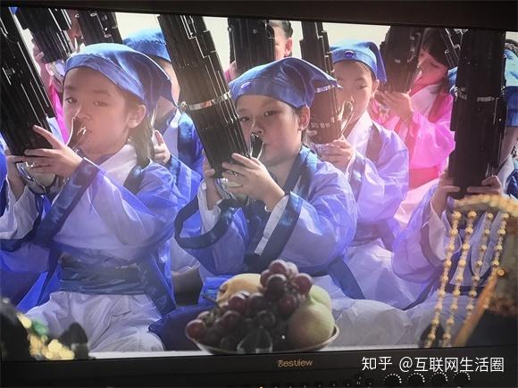 由陈轶诚,周永凤,陈佳出品,并由知名艺人导演陈佳执导的大型百集古装