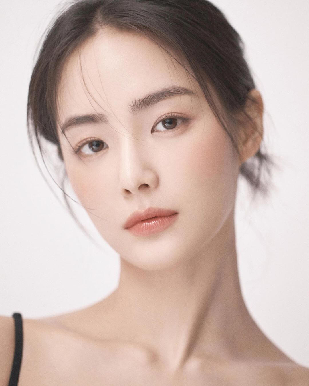 羡慕女明星的水润嘟嘟唇唇部护理不能忽视