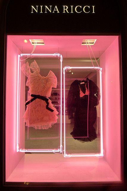 想要让橱窗bulingbuling一定要做好橱窗灯光设计一篇文章告诉你橱窗