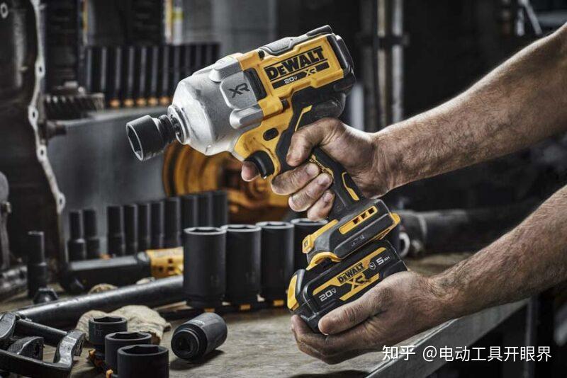 地表最强!得伟(dewalt )20v max xr 1/2冲击扳手赏析