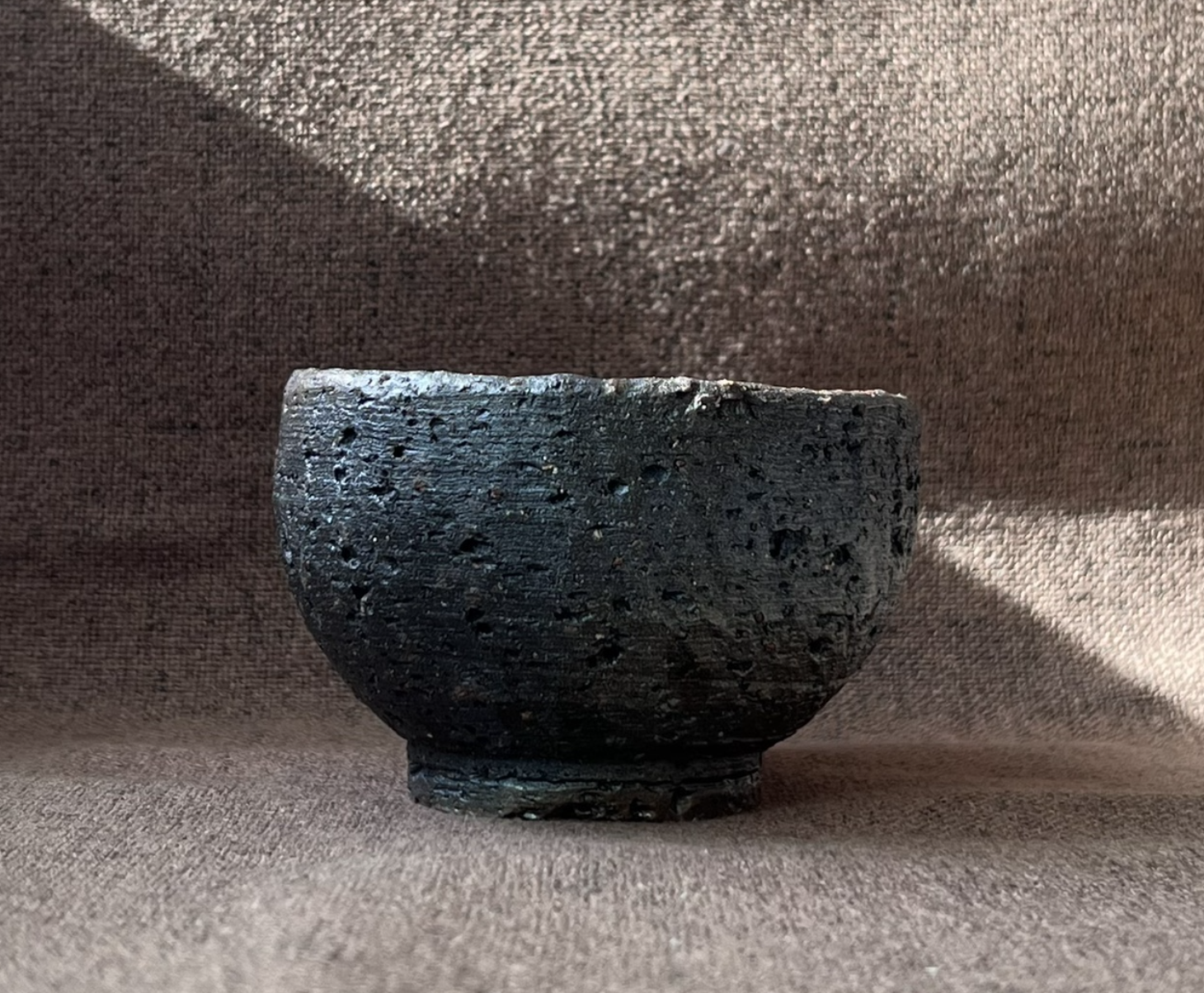 柴烧记二十七:纯手工雕刻铁原矿瓷土柴烧罗汉杯,茶杯精致好看!