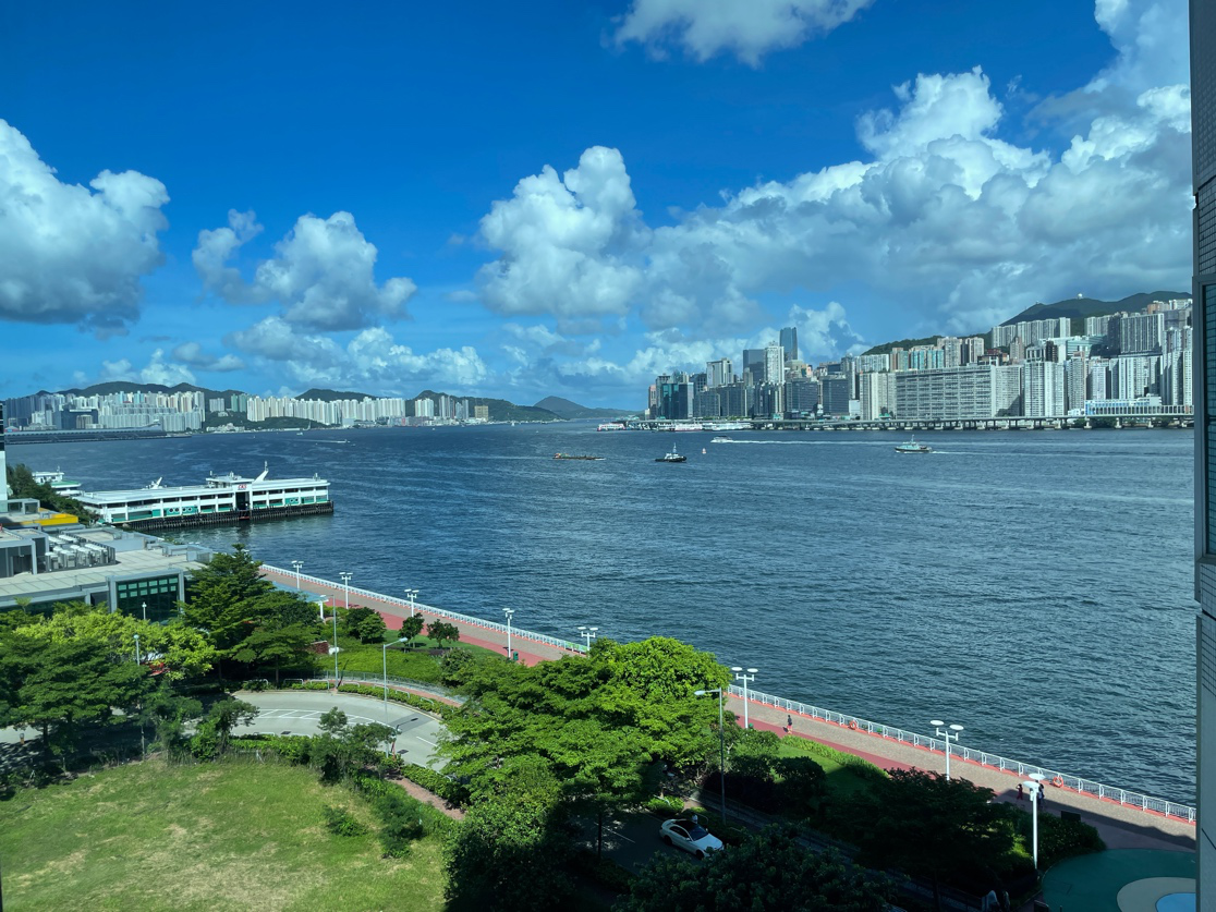 其实我一开始的选择是海滨南岸,但是由于许多原因让我放弃了它.