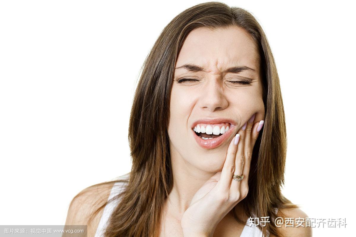 一个美女牙很痛牙齿疼痛图片下载 - 觅知网