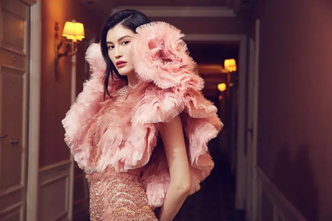 超模何穗olay光感小白瓶广告片拍摄花絮