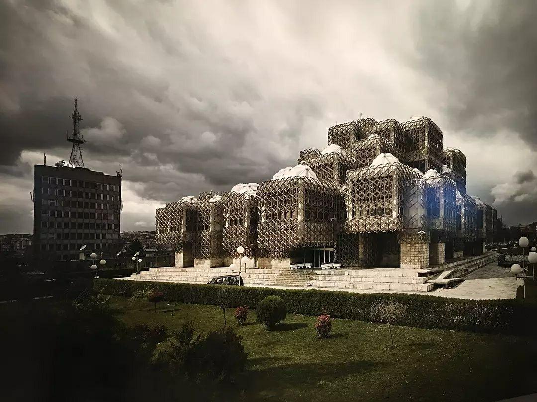 社会主义国家的审美特点是什么?