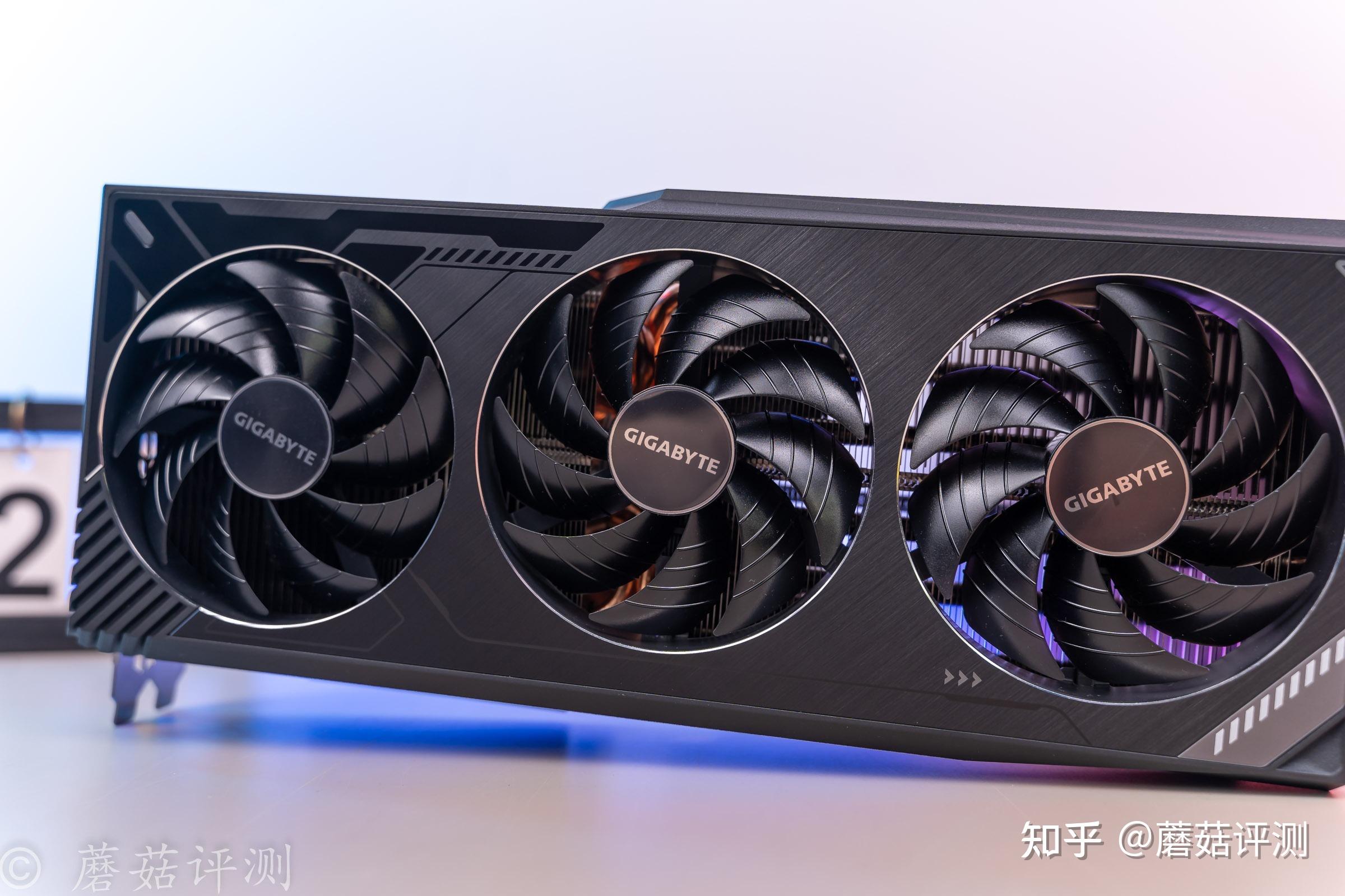 无灯精致沉稳低调技嘉rtx3090tigamingoc魔鹰24g显卡评测