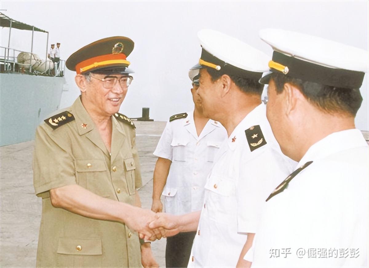 他曾任邓公的秘书，官至副国级，64岁被授予上将军衔，高寿89岁 - 知乎