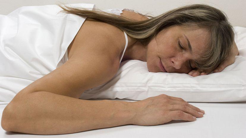 什么是最健康的睡眠姿势?