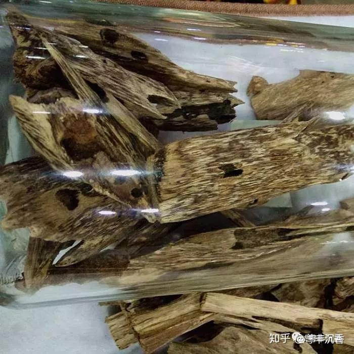 沉香不沉水就是假货吗? 你怎么判别? - 知乎