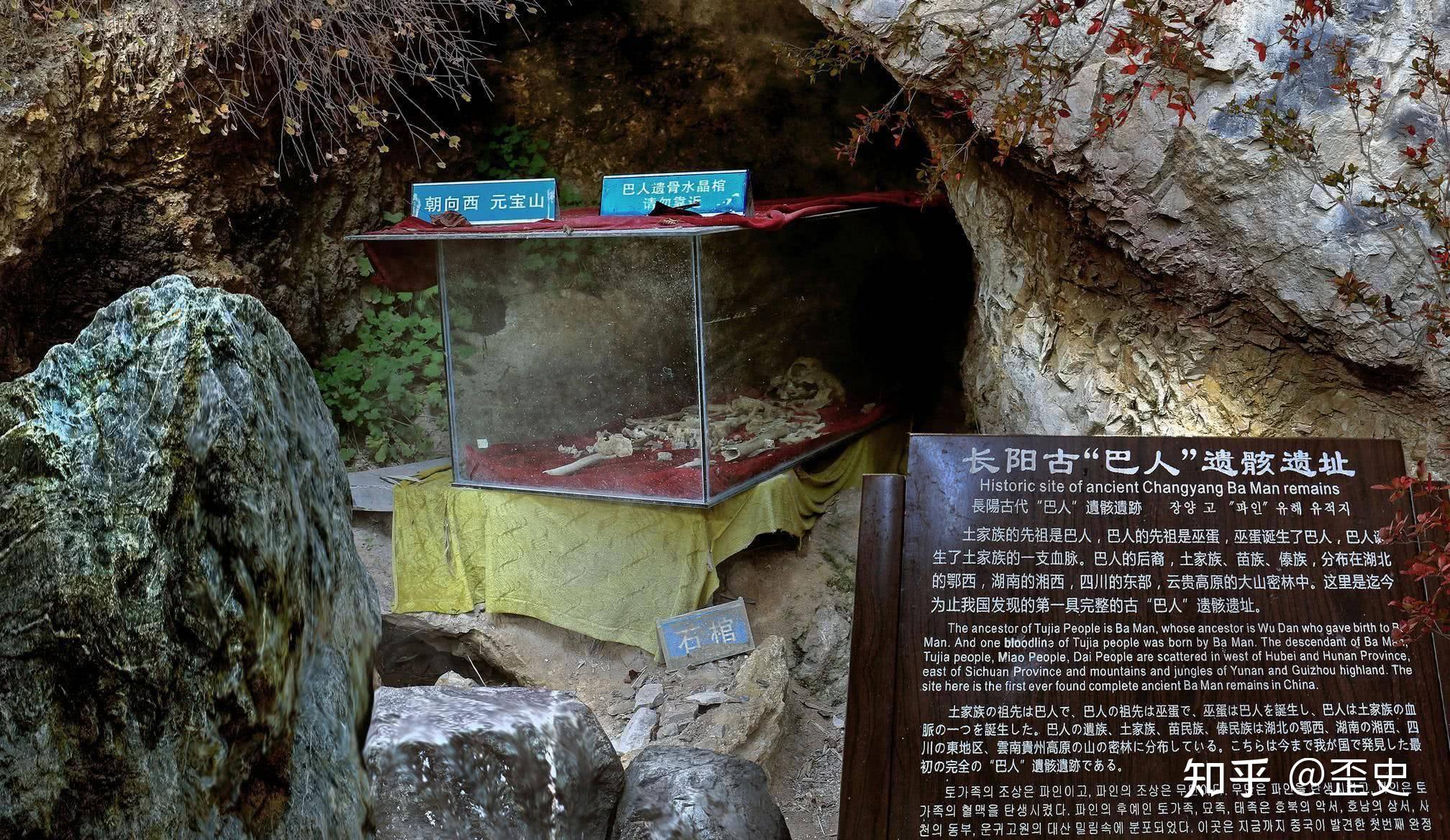 风俗奇特的悬棺,为何葬于悬崖峭壁之上,是什么时期放上去的? - 知乎