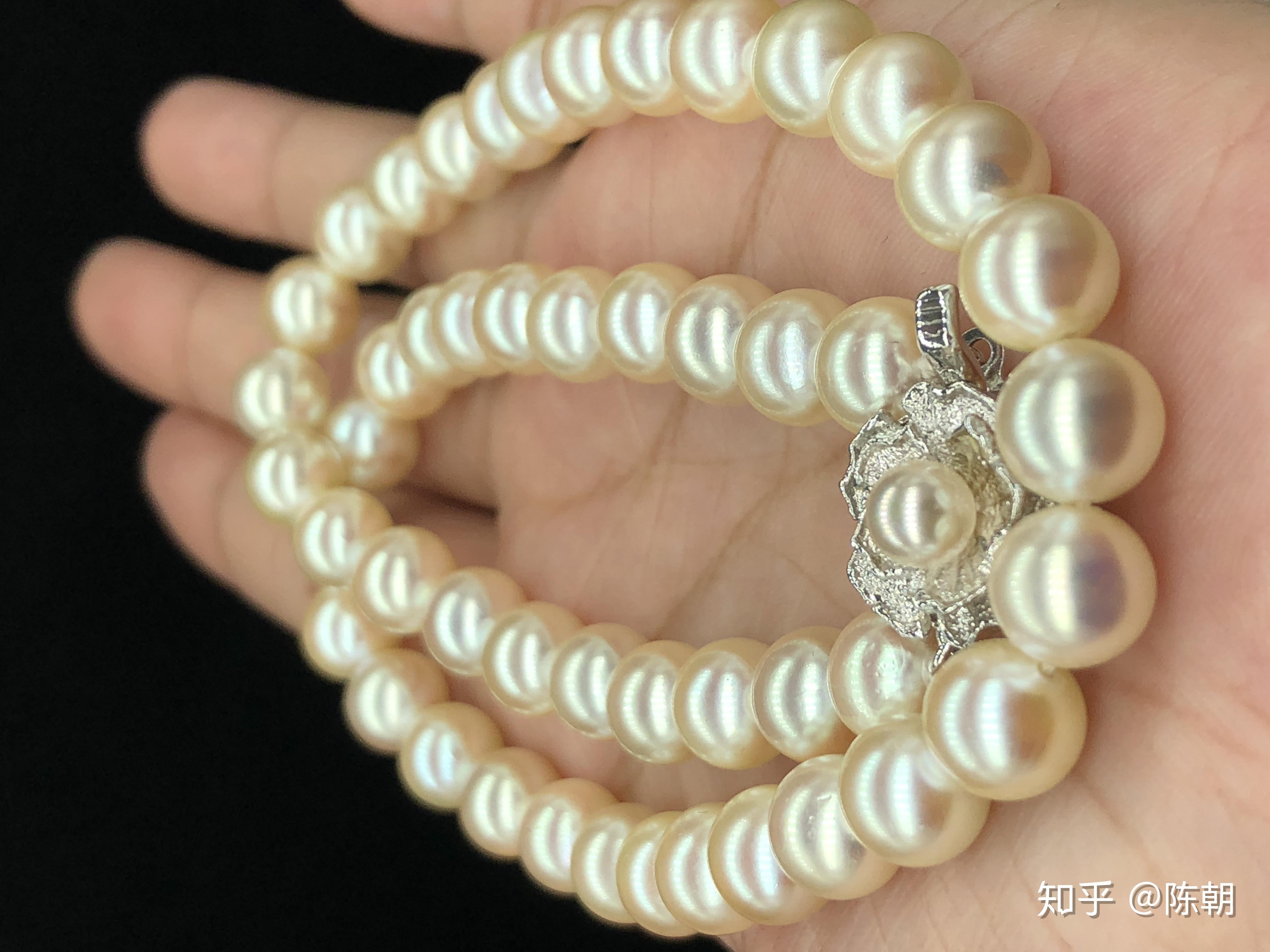 项链怎么扣紧视频 v2-b69df01e1e616d9c450d74bd3404ff17_r.jpg