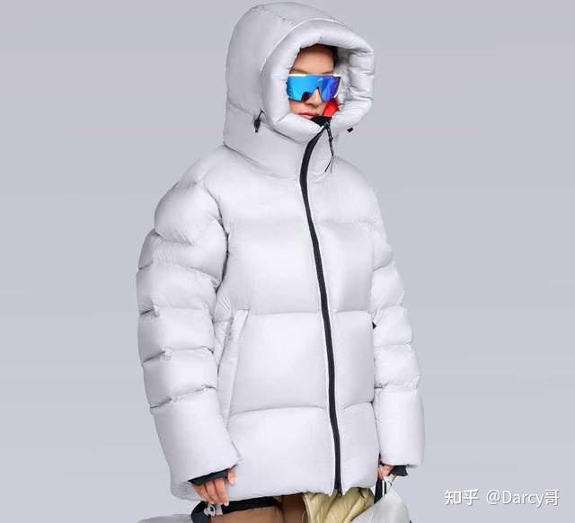 静态保暖王者、抵御寒冬利器，2025年度10大国产户外品牌羽绒服 - 知乎