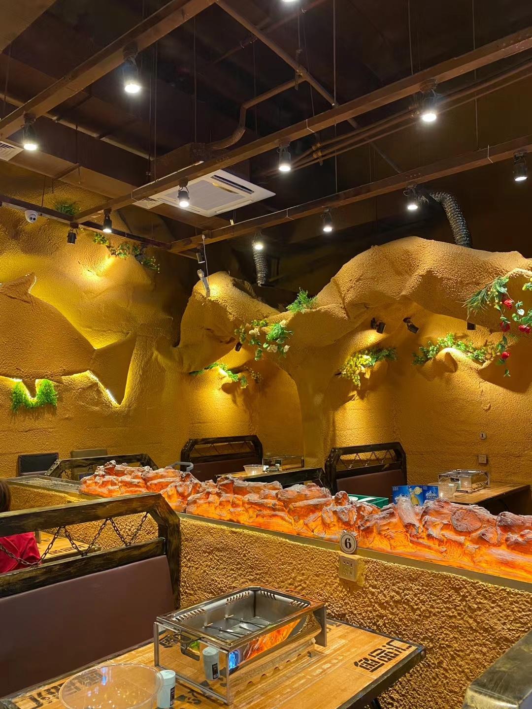 18681136823微信同号 东莞开运装修:分享"愿者上钩"复古山洞装修 本