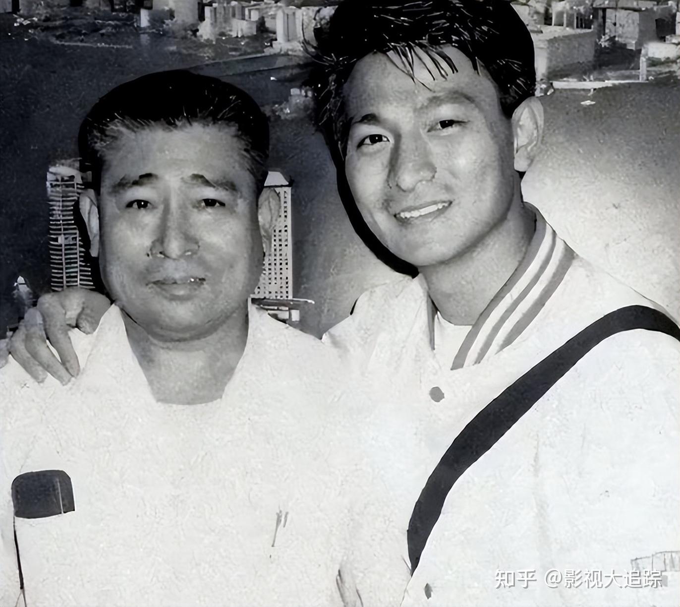 刘德华父亲葬礼曝光11岁女儿刘向惠一身黑裙出席颜值像极妈妈