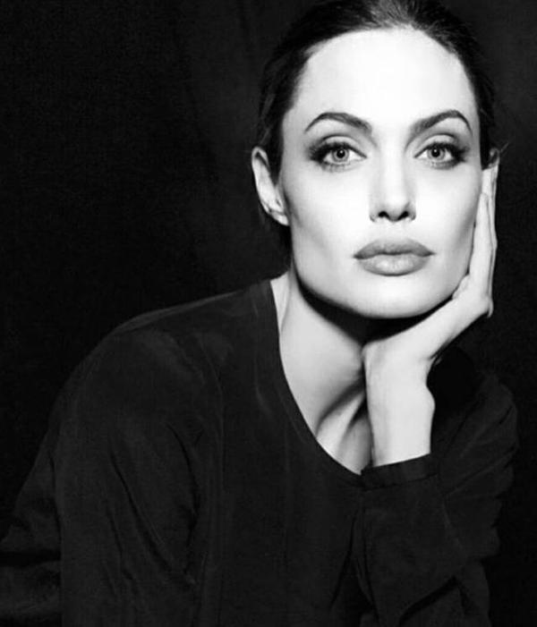 安吉丽娜·朱莉:"我从不按照别人的意见来生活"