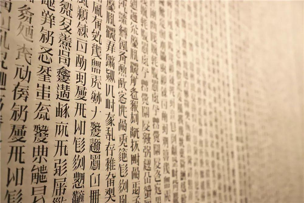 徐冰的灵感来源徐冰为什么要这么创作