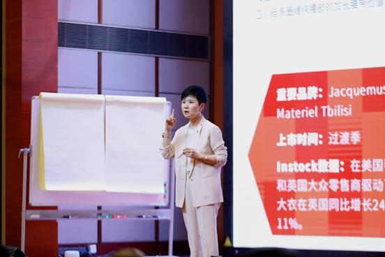 陈列共和百人大课堂陈列搭配精华班粲焕结课