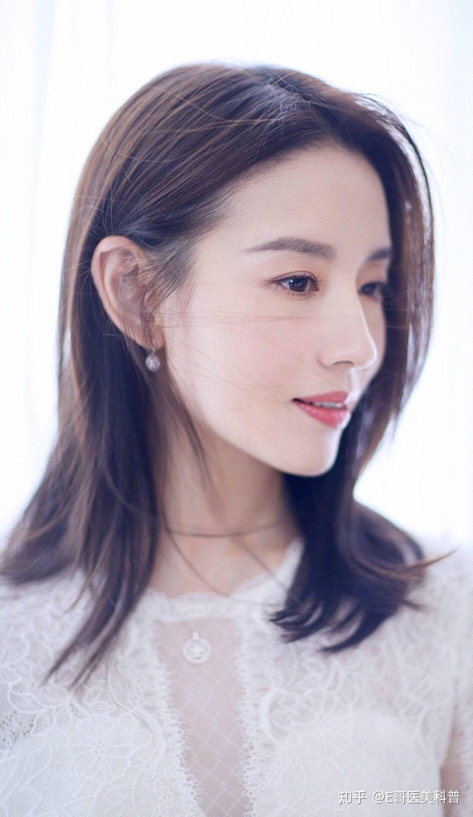 拥有完美鼻型的明星有哪些