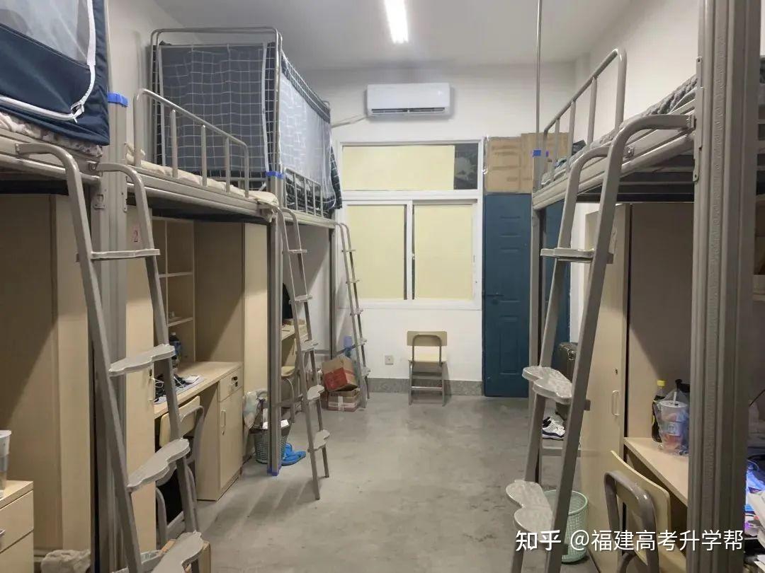 01福州英华职业学院福州英华职业学院新校区智慧化高档学生公寓,具有