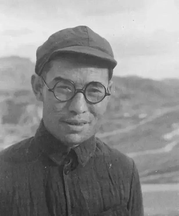 红色圣地延安风华(军政领导影像集150张) - 知乎