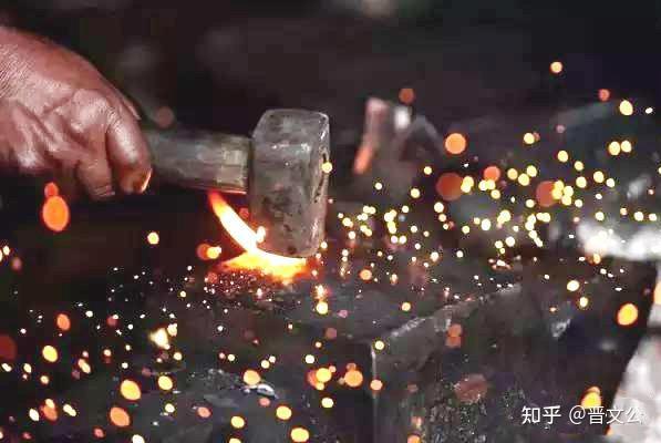 在铁的冶炼中