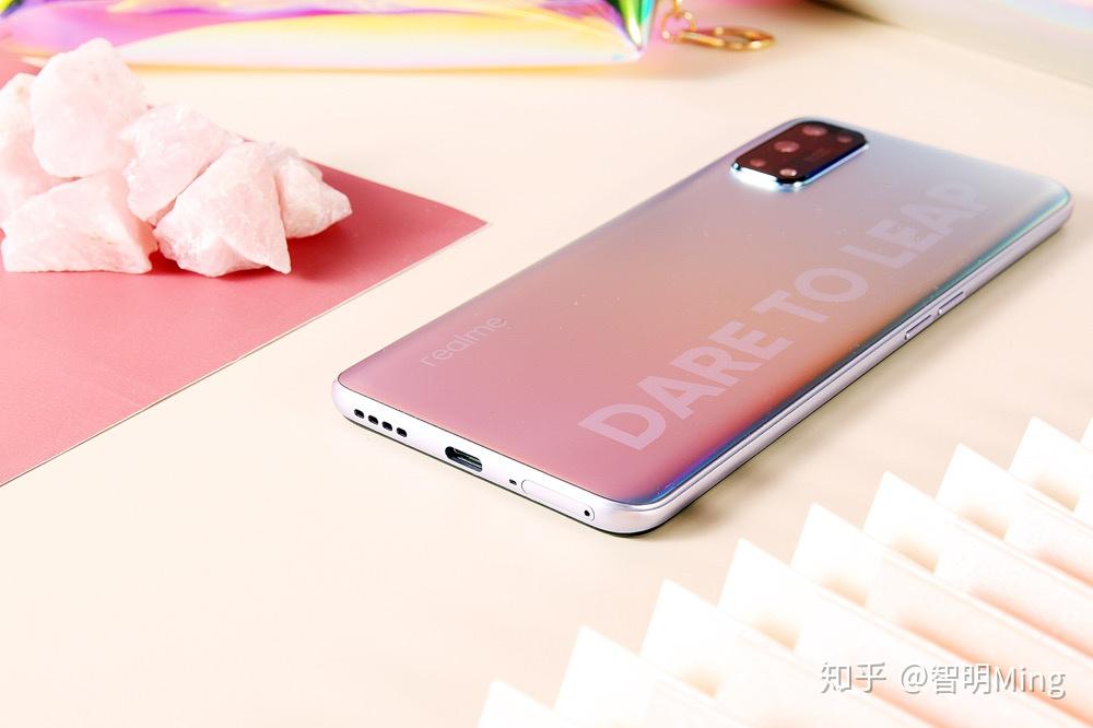 realme真我x7开箱图赏轻薄活力c位敢出色