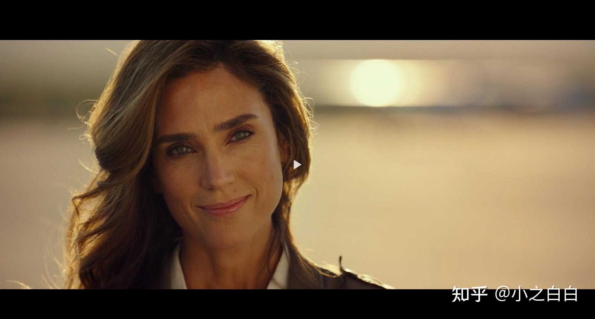 的top guns进行训练,在高傲的年轻飞行员间建立起了深厚的团队羁绊