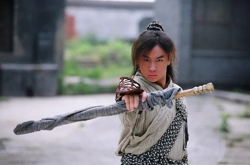 网友笑称,这个系列可以改名叫《少年包青天之展昭成长记》.