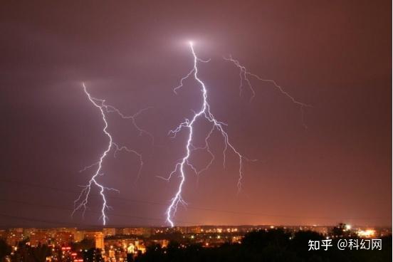 最危險的空中暗雷黑色閃電