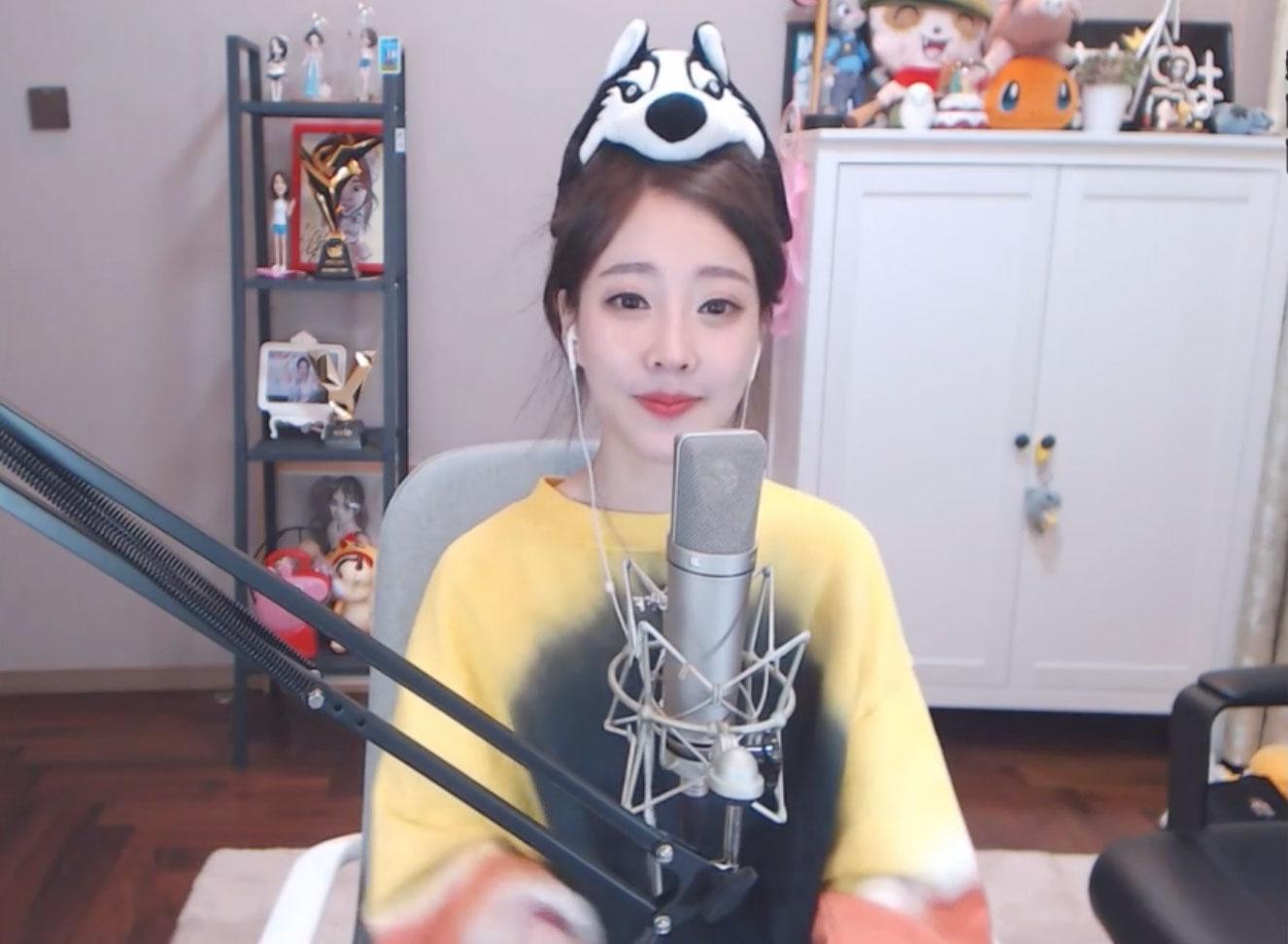 直播一姐冯提莫怎么就来b站做up主了呢