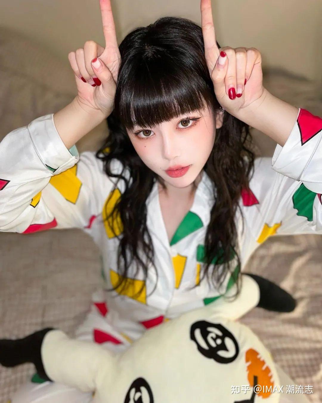 那来自韩国instagram网红023523(naughty rabbit)便是一位典型