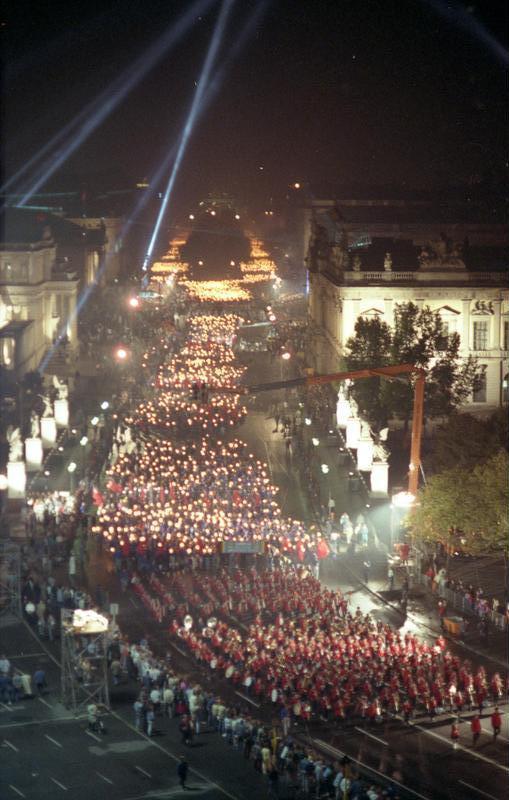 柏林墙冷战时苏联在西柏林外围建立的边界