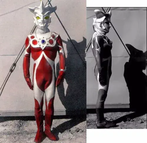 埋没在时光里的尘埃浅谈特摄片的ng皮套与废案设定下