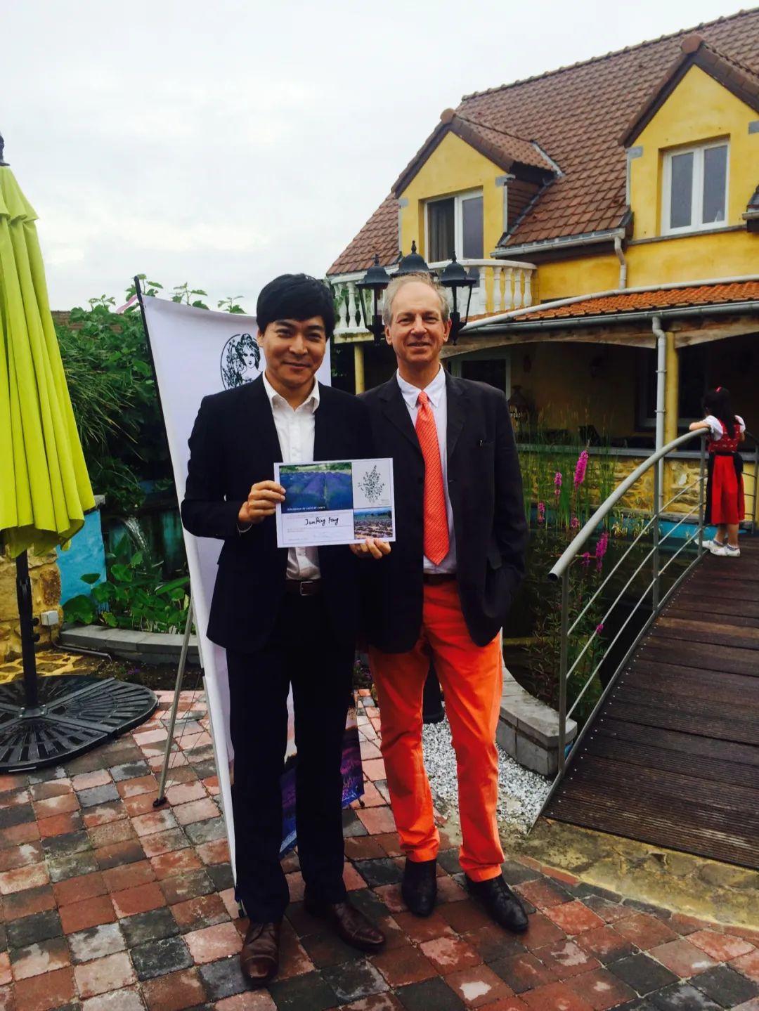 初代美妆网红"俊平大魔王":做自己很难,但做自己很美|人物 - 知乎