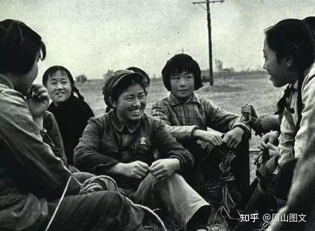 一组记录女知青生活的珍贵老照片 - 知乎