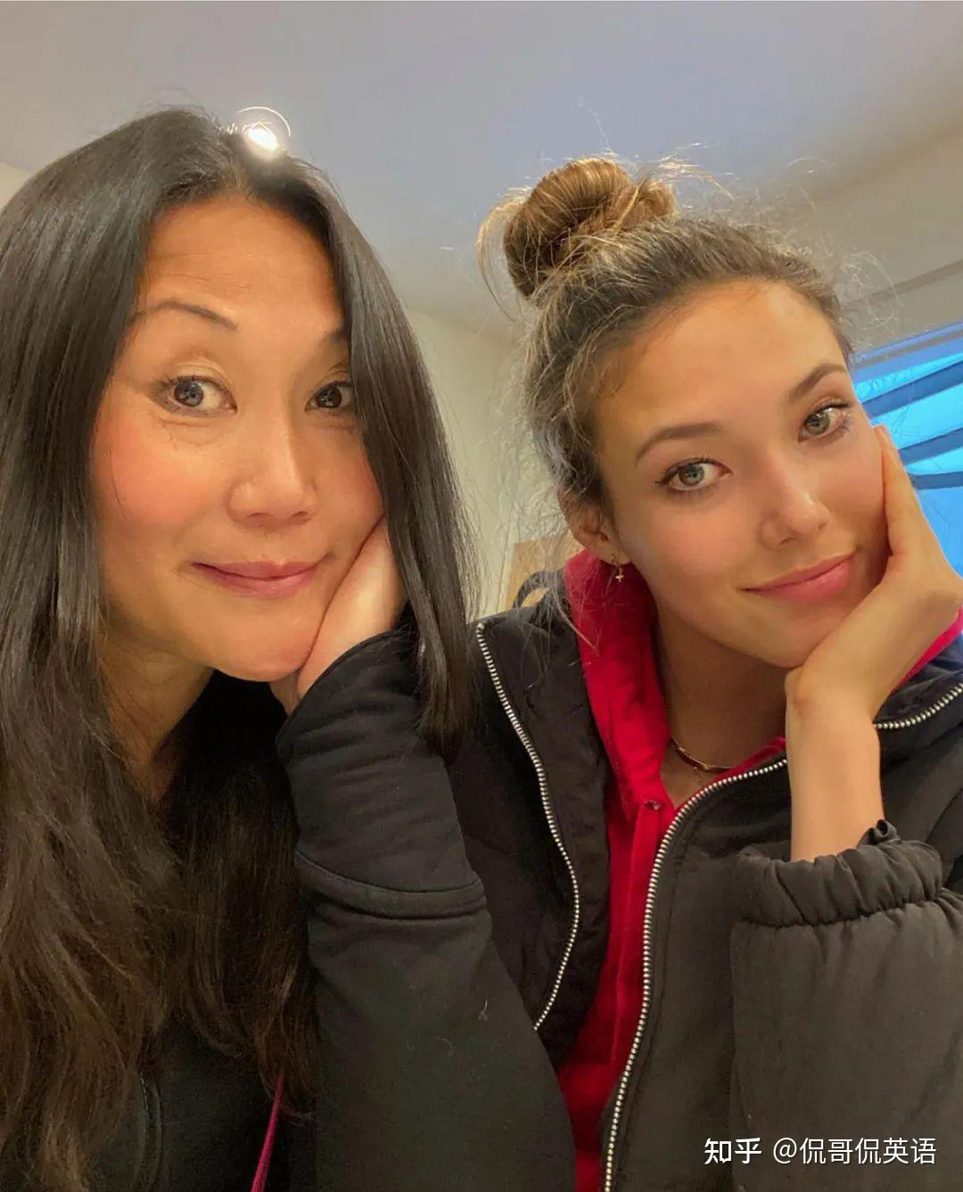 我查了nameberry 姓名查询网站:eileen 是 evelyn(伊芙琳)的"苏格兰版