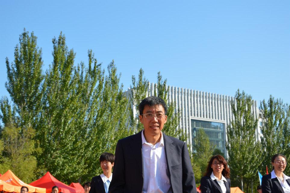 在大庆实验中学关兴龙老师班级就读是怎样的体